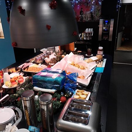 Kyriad Direct Marseille Est La Valentine La Penne-sur-Huveaune Εξωτερικό φωτογραφία