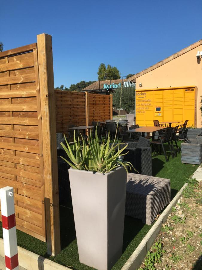 Kyriad Direct Marseille Est La Valentine La Penne-sur-Huveaune Εξωτερικό φωτογραφία