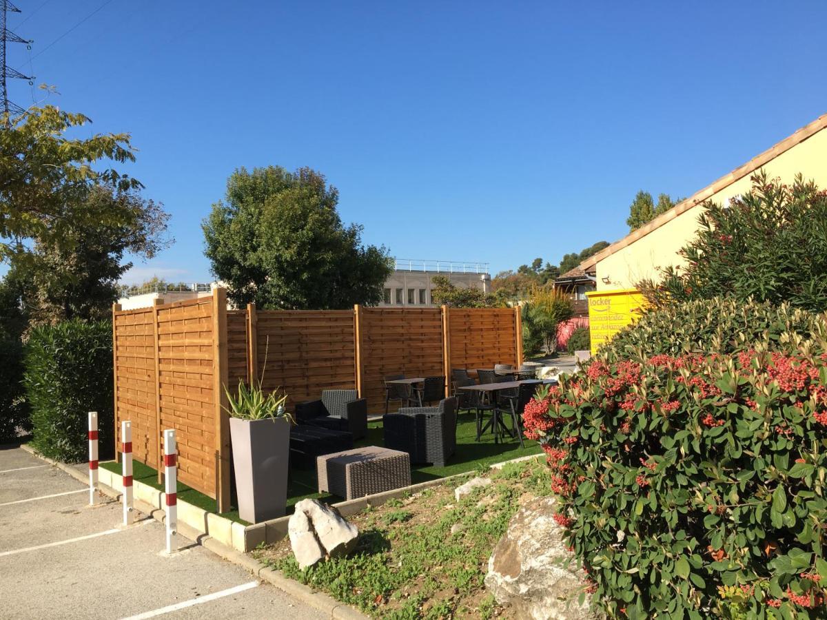 Kyriad Direct Marseille Est La Valentine La Penne-sur-Huveaune Εξωτερικό φωτογραφία