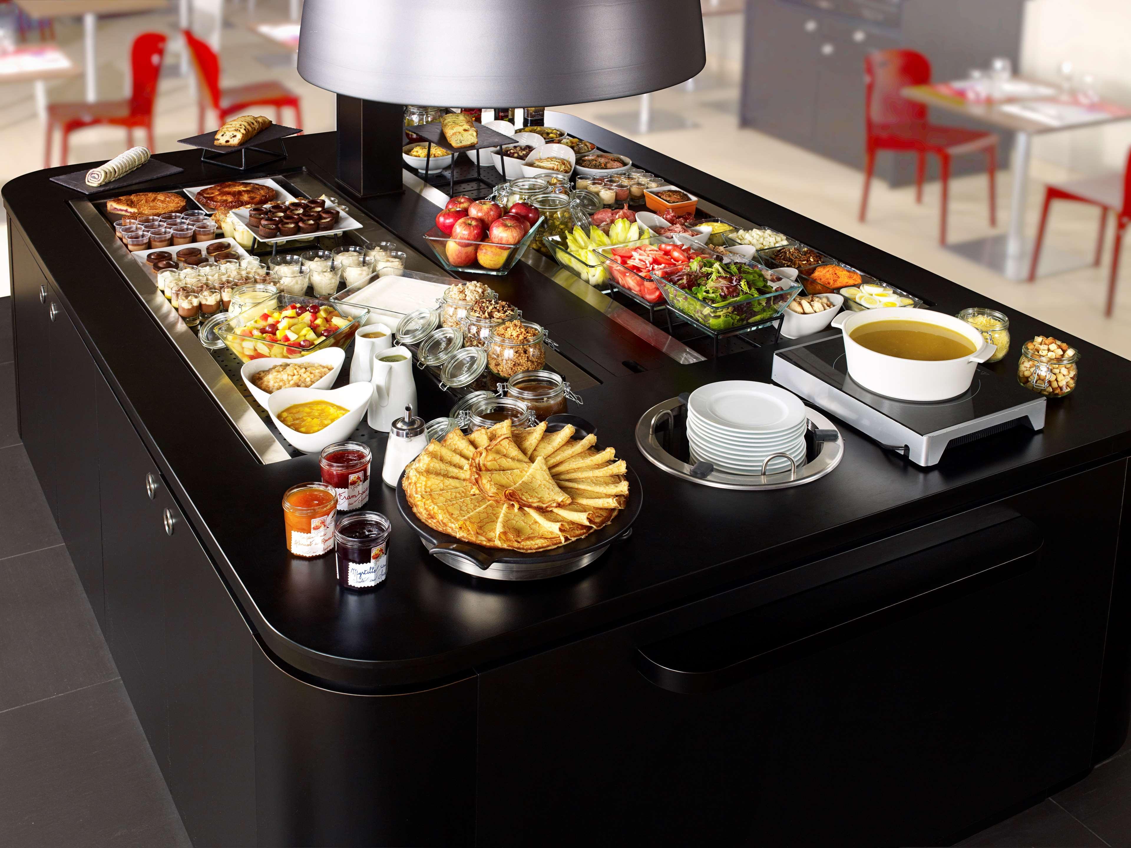 Kyriad Direct Marseille Est La Valentine La Penne-sur-Huveaune Εξωτερικό φωτογραφία