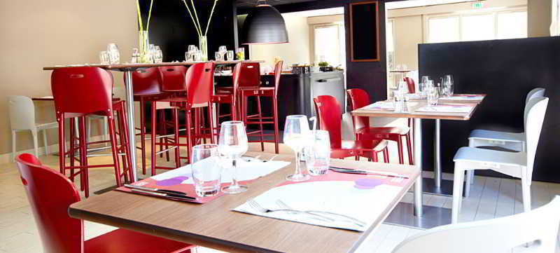 Kyriad Direct Marseille Est La Valentine La Penne-sur-Huveaune Εξωτερικό φωτογραφία