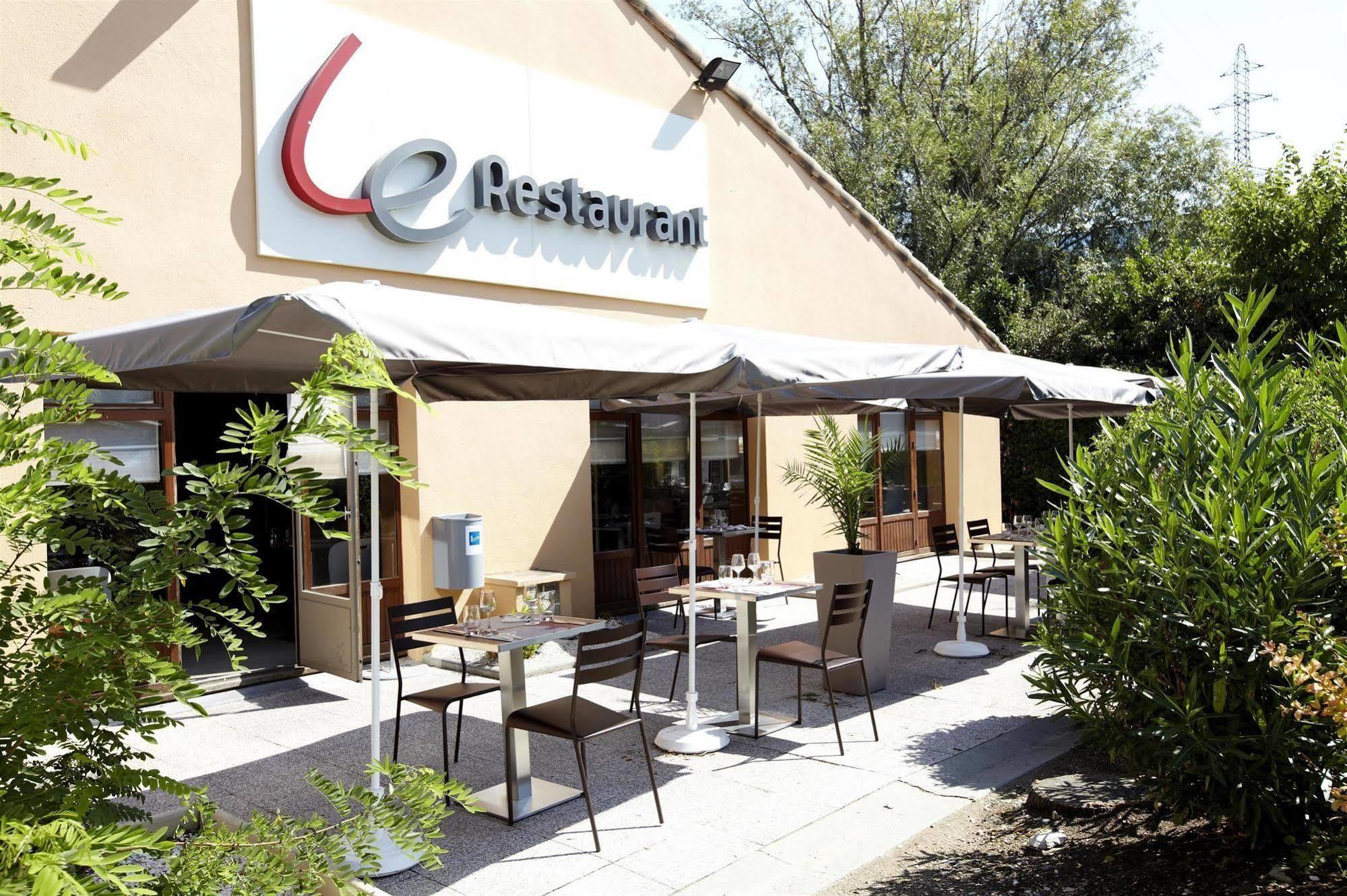 Kyriad Direct Marseille Est La Valentine La Penne-sur-Huveaune Εξωτερικό φωτογραφία